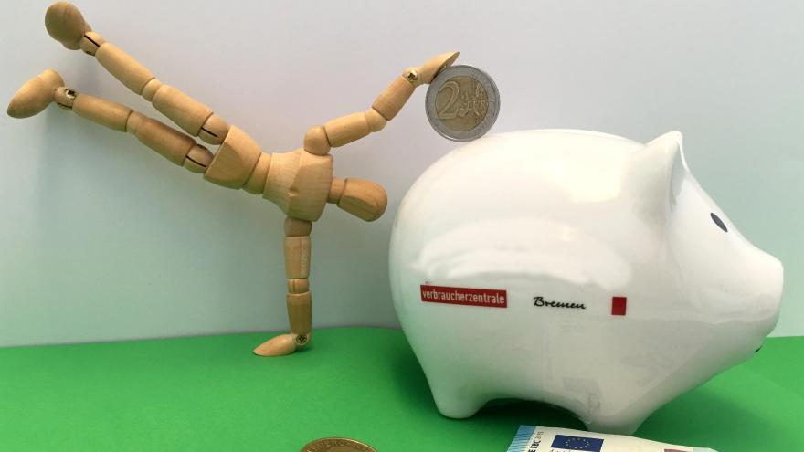 Sparschwein Geld zwei Euro Schein