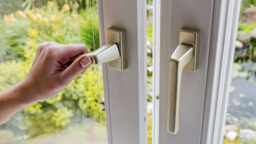 Was tun, wenn das Fenster zum Sanierungsfall wird?