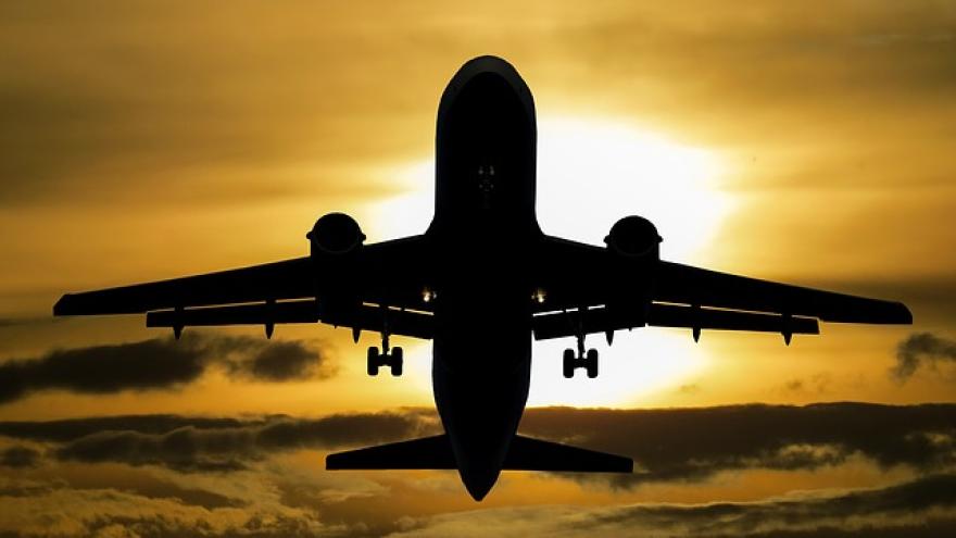Flugzeug sonne
