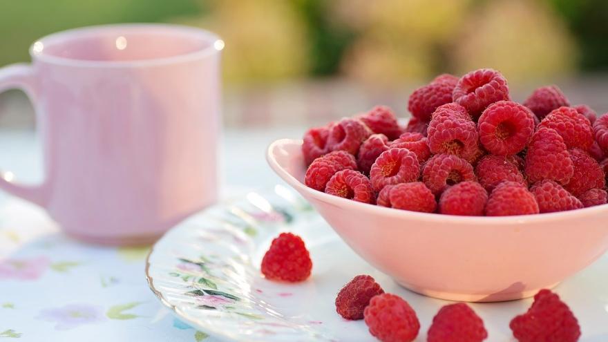 Himbeeren Schale Tasse