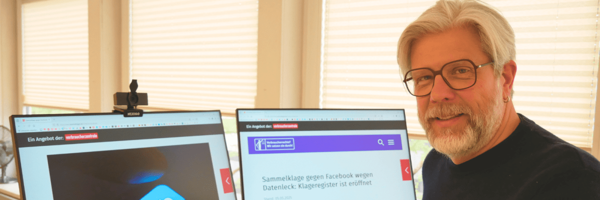  Marcus Wewer, Vorstand der Verbraucherzentrale Bremen, trägt sich ins Klageregister gegen Facebook ein. 