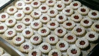 Plätzchen auf dem Backblech